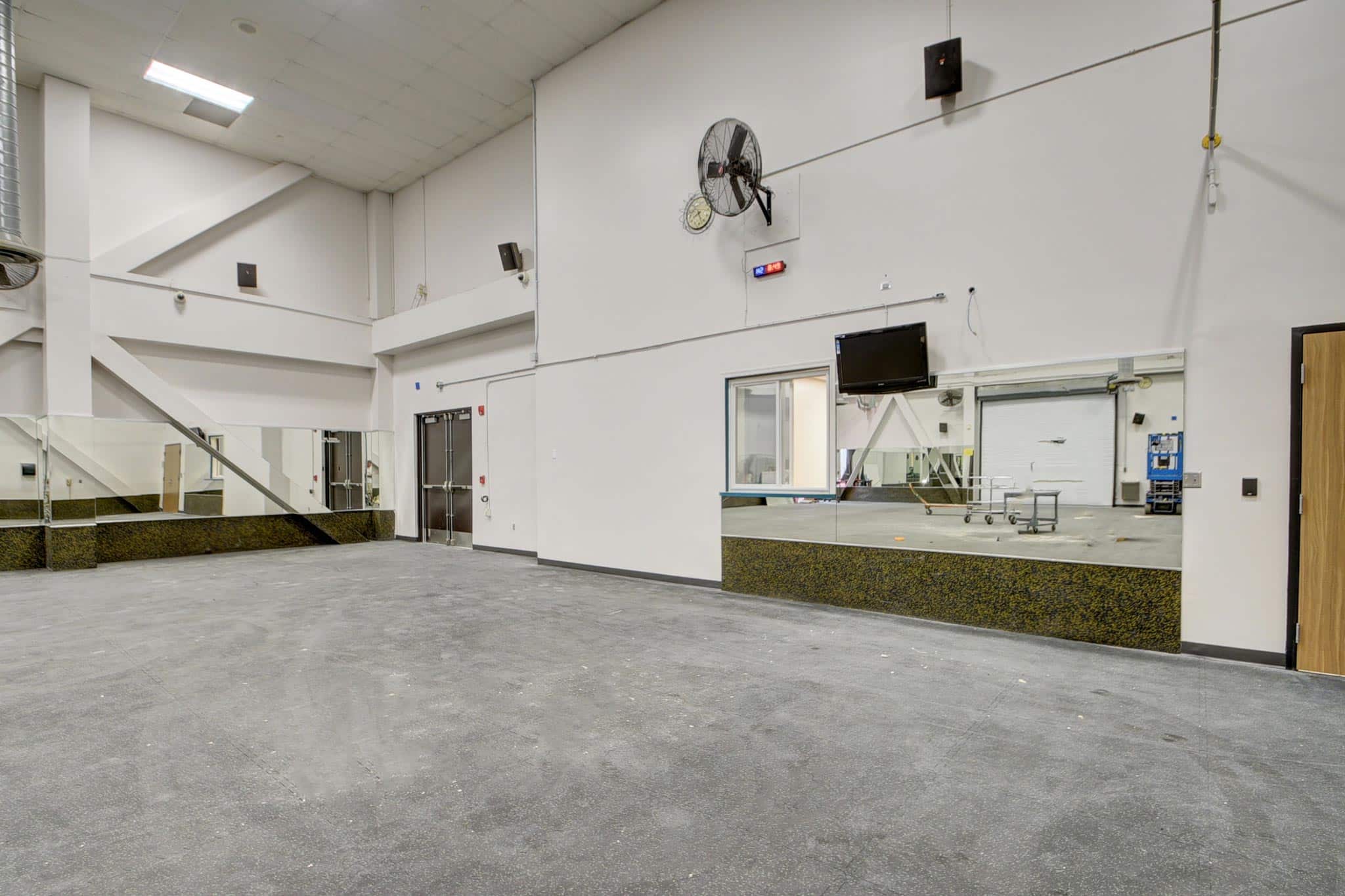 Farage vinyl concrete flooring isntalled at Palm Beach Sheriff's Office Building